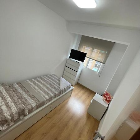 Habitacion Privada En Piso Compartido Ξενοδοχείο Βαλένθια Εξωτερικό φωτογραφία